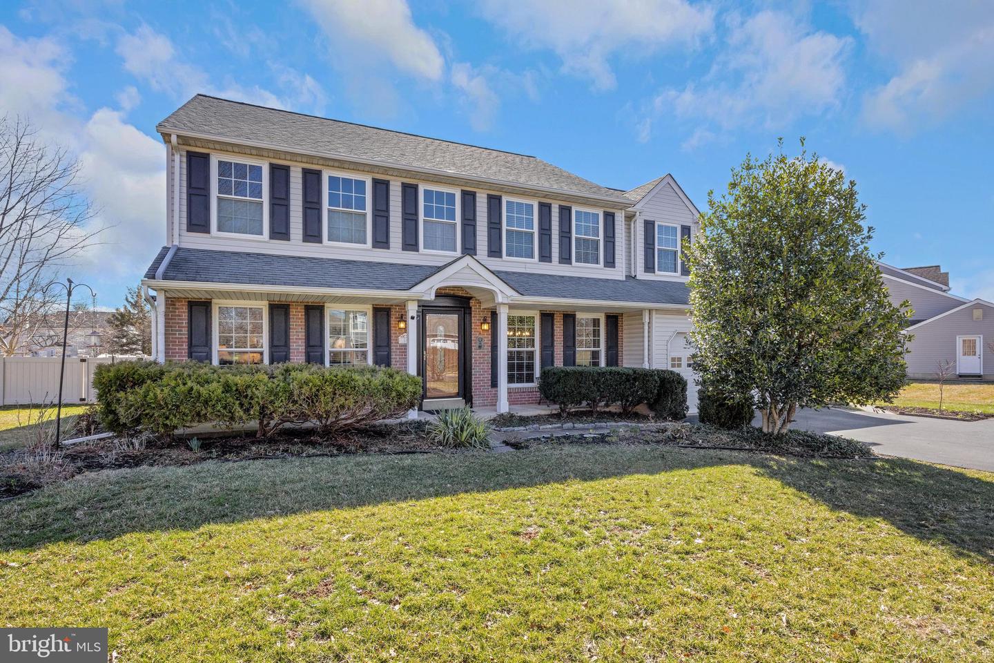 1505 Huntly Dr Property Photo