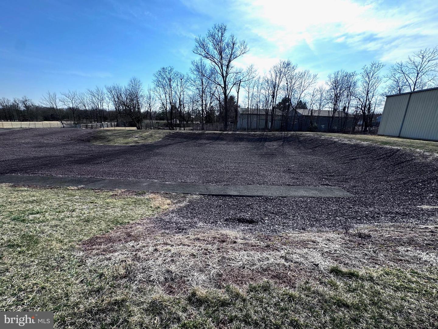 26 E Union St #right Lot Property Photo 2