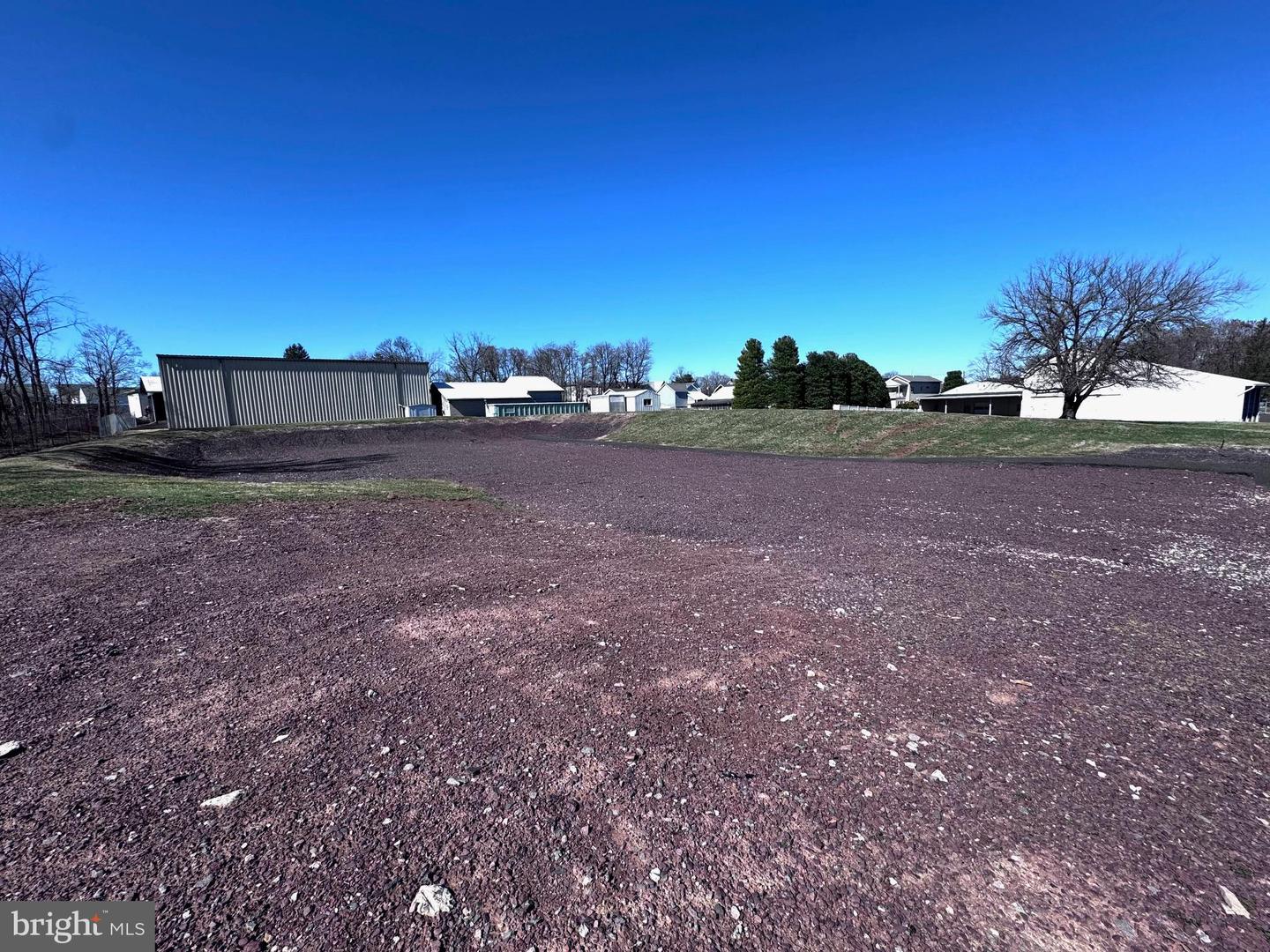 26 E Union St #right Lot Property Photo 6