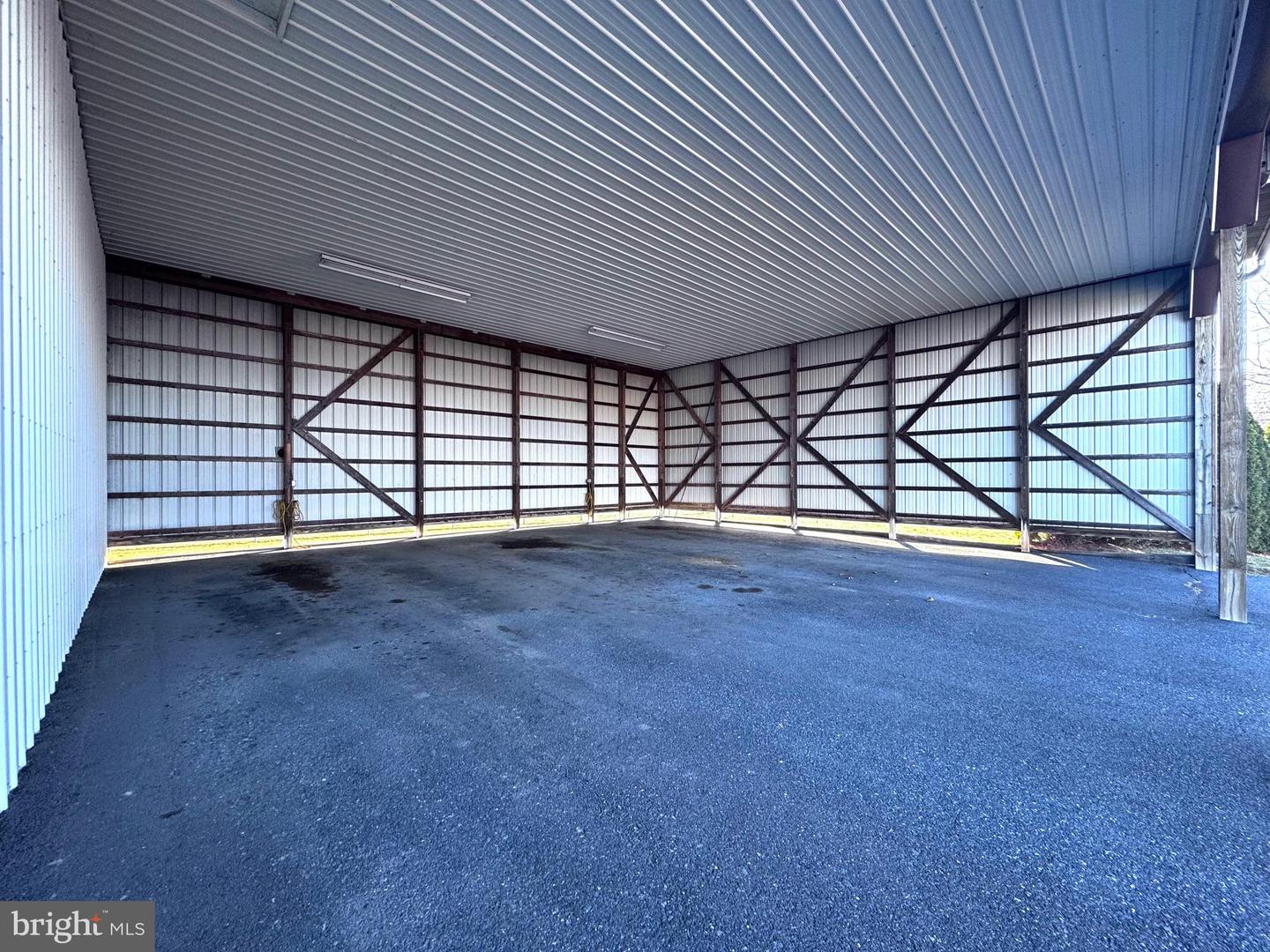 26 E Union St #front Property Photo 3