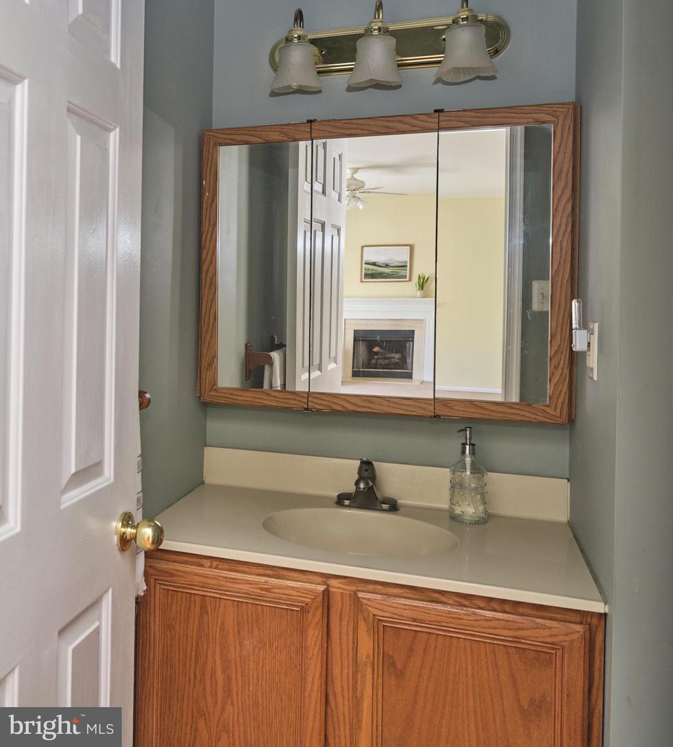 38 Bittersweet Dr Property Photo 17