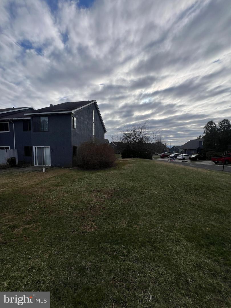 169 Marlyn Ln Property Photo 2