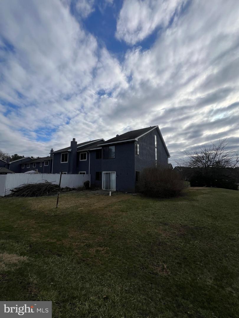 169 Marlyn Ln Property Photo 3