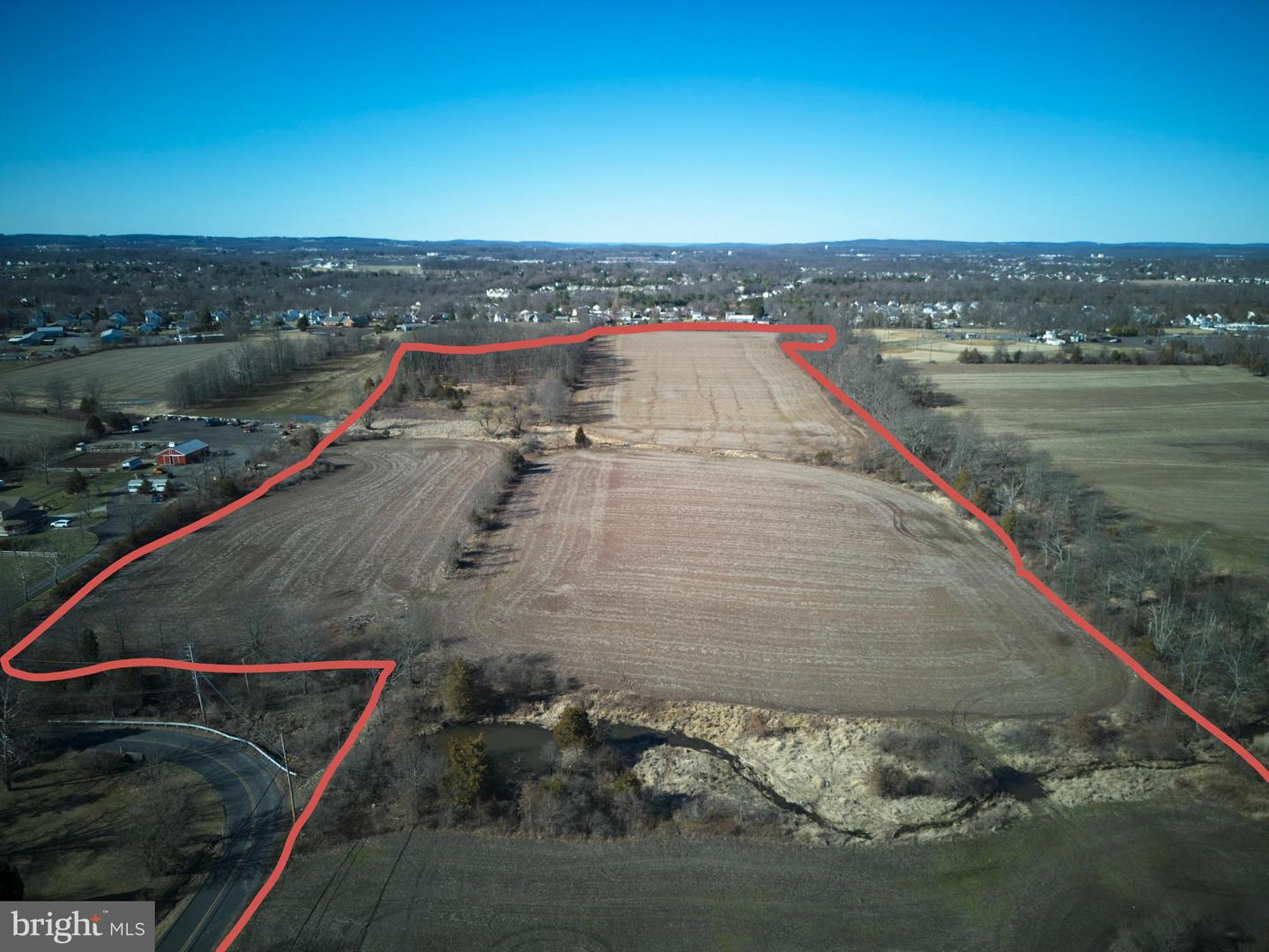 2500 Yankee Rd Property Photo 2