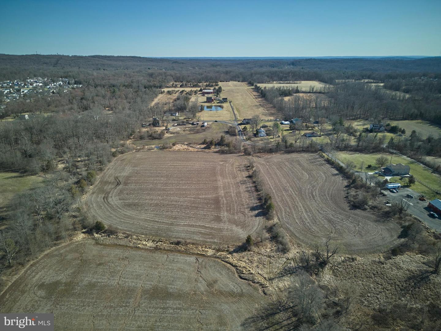 2500 Yankee Rd Property Photo 7