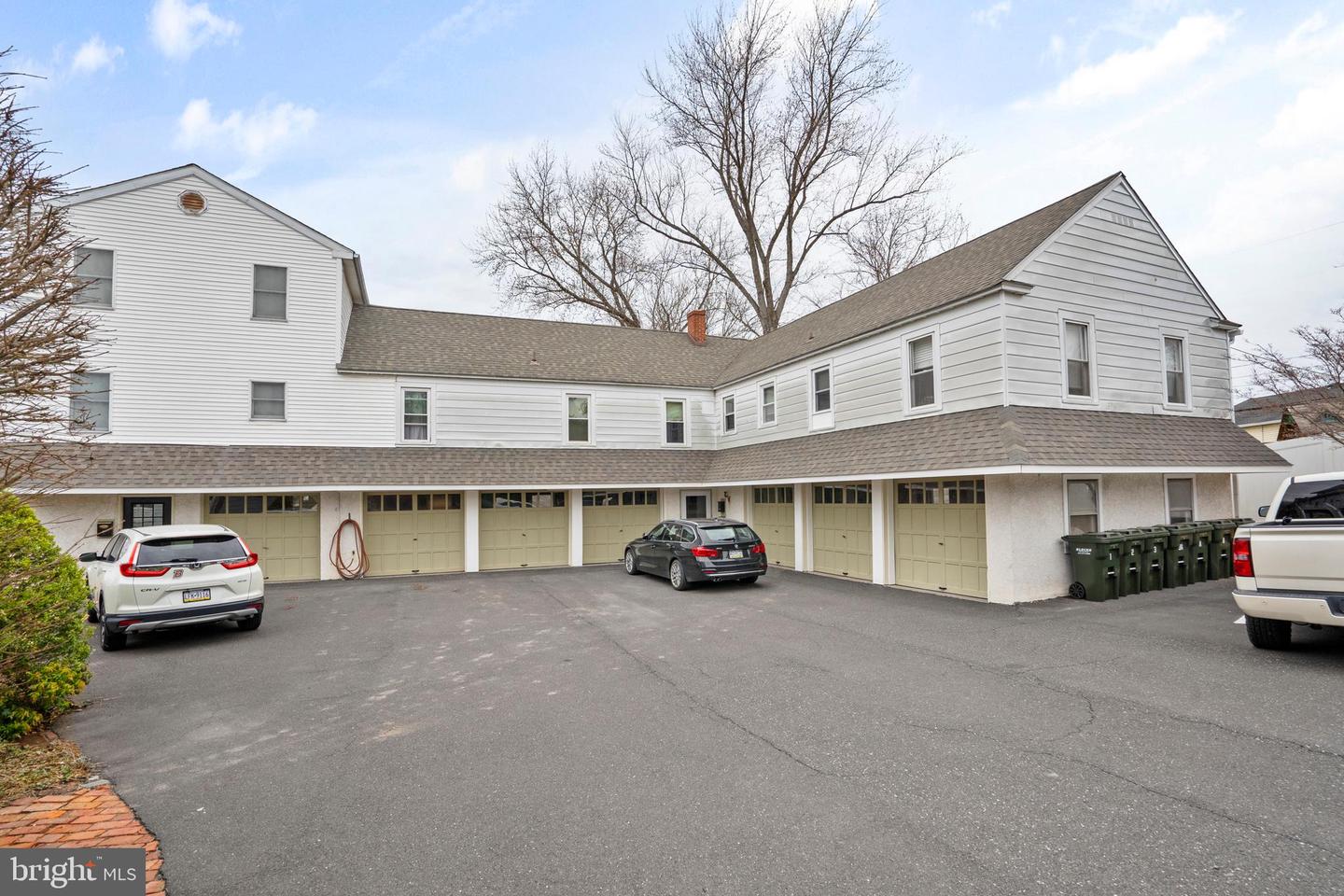 413 N Pine St Property Photo 94