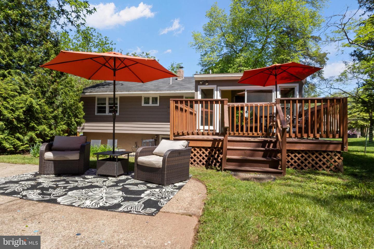 7 Walton Dr Property Photo 29