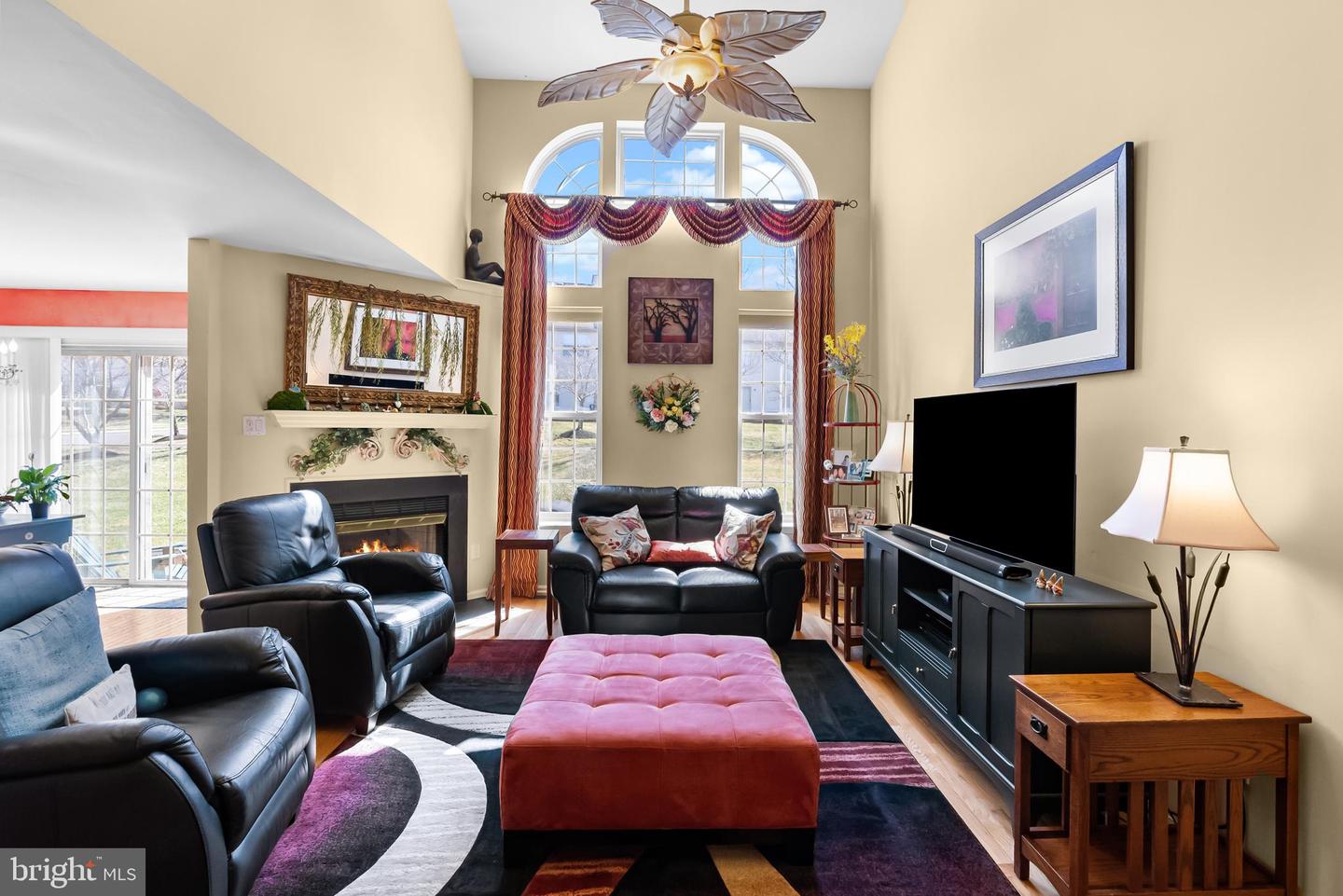 5089 Beacon Hill Ct Property Photo 8