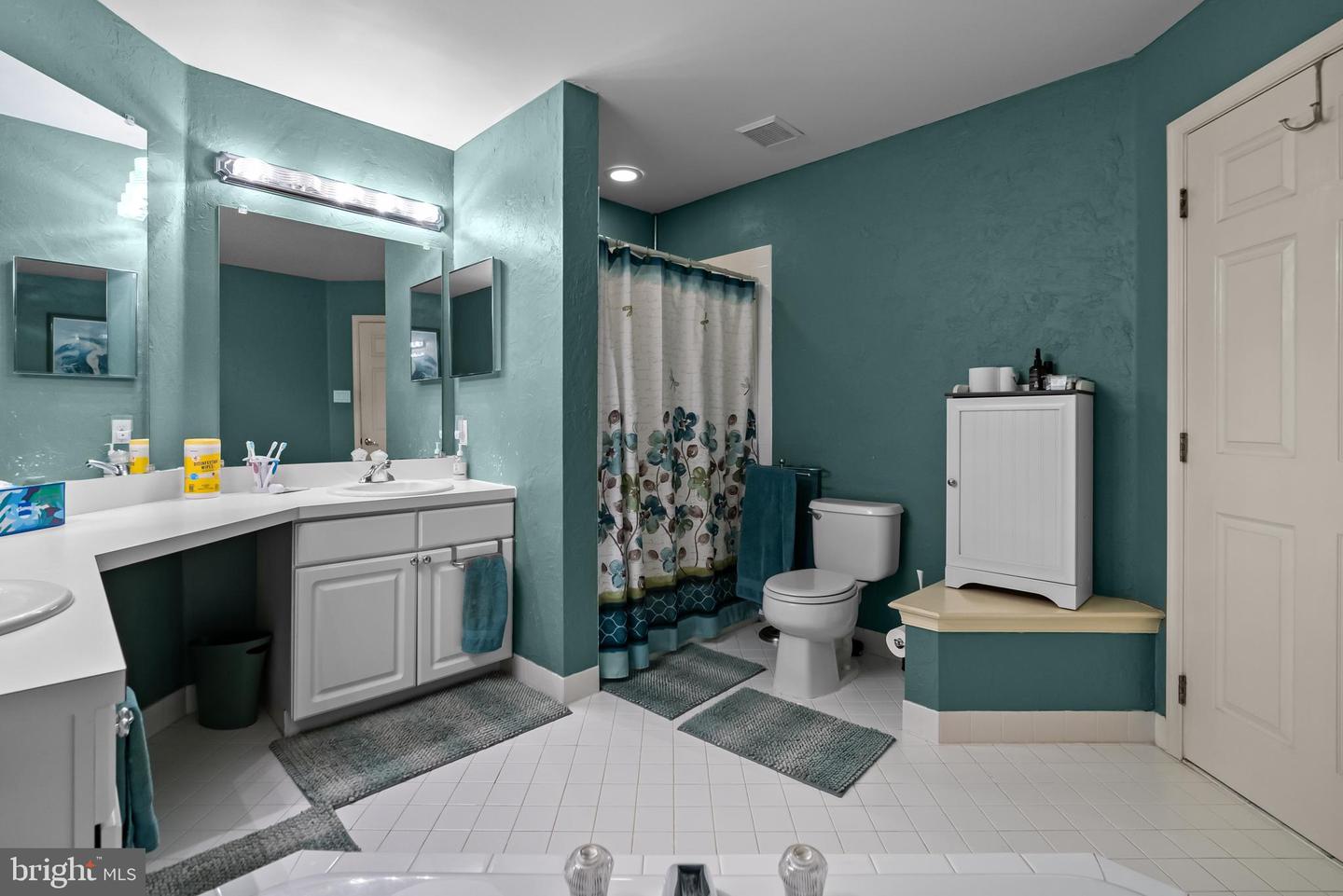 5089 Beacon Hill Ct Property Photo 25