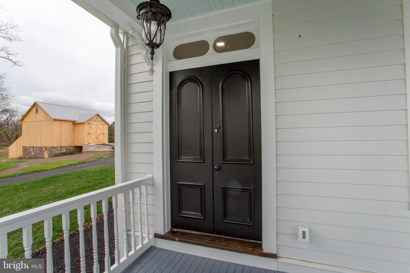 1948 Forest Grove Rd Property Photo 6