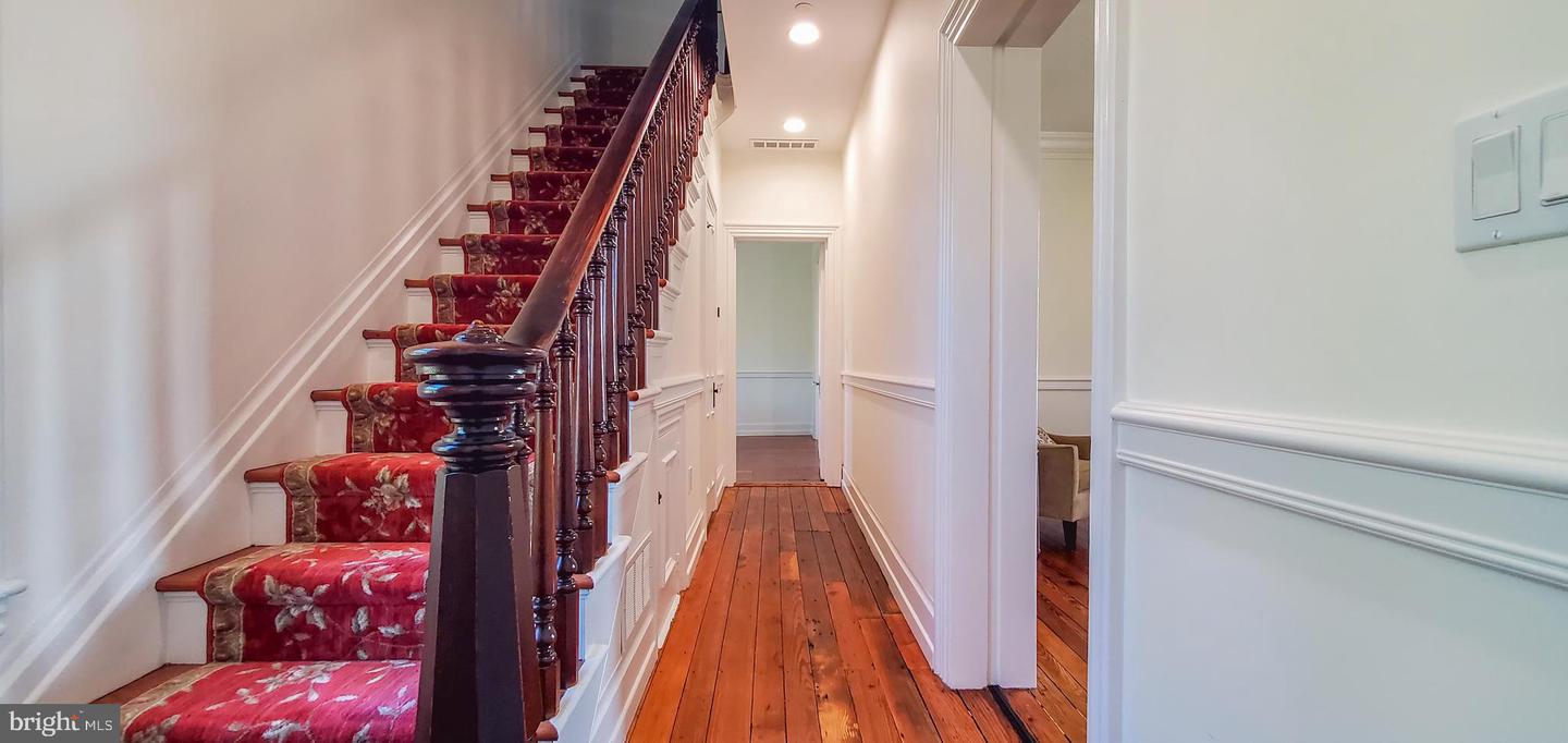 1948 Forest Grove Rd Property Photo 8