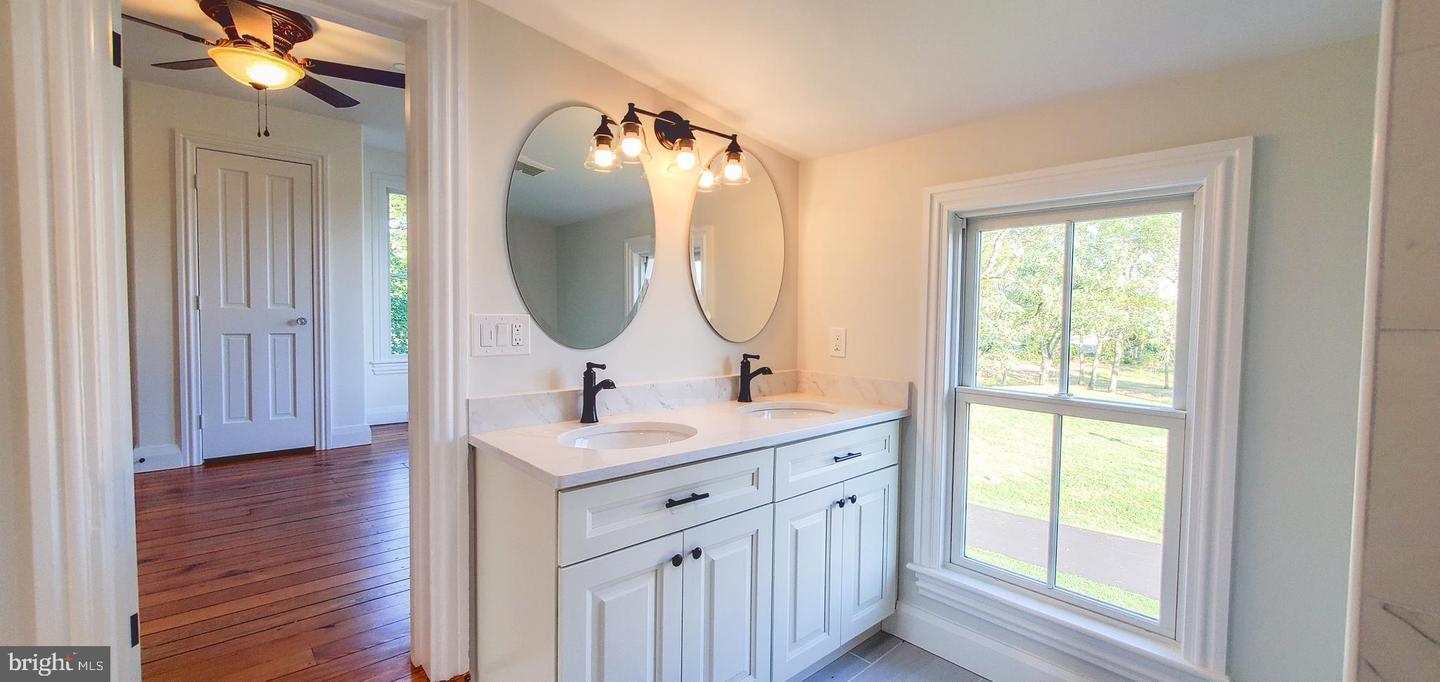 1948 Forest Grove Rd Property Photo 31