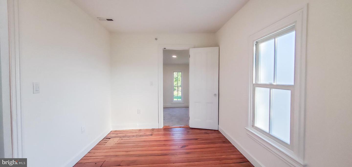 1948 Forest Grove Rd Property Photo 33