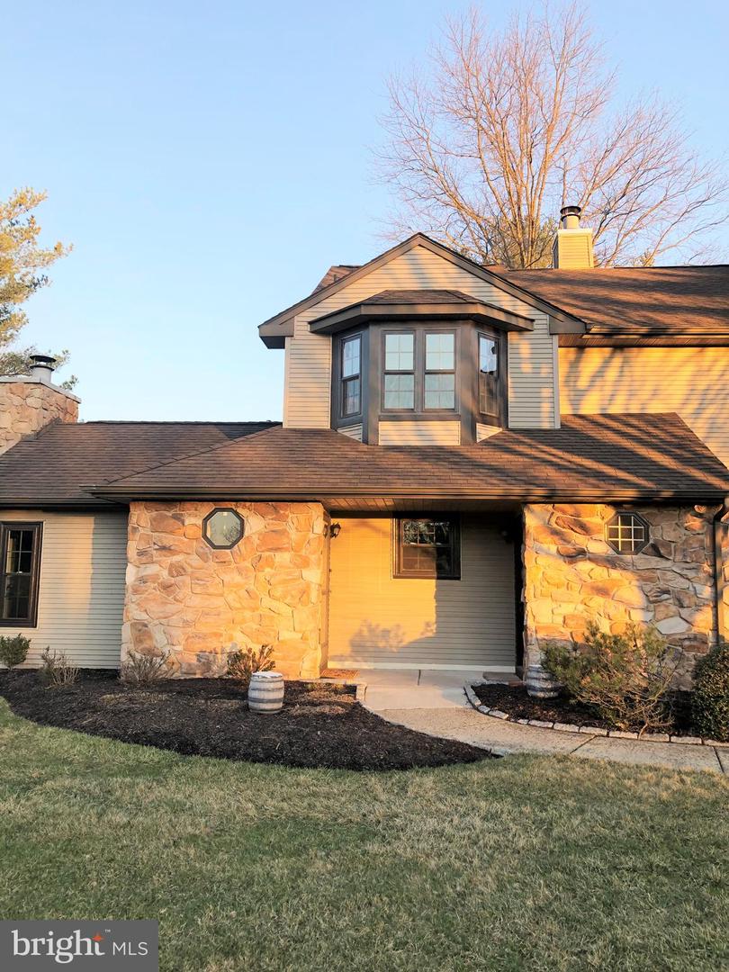 202 Hackberry Ct Property Photo