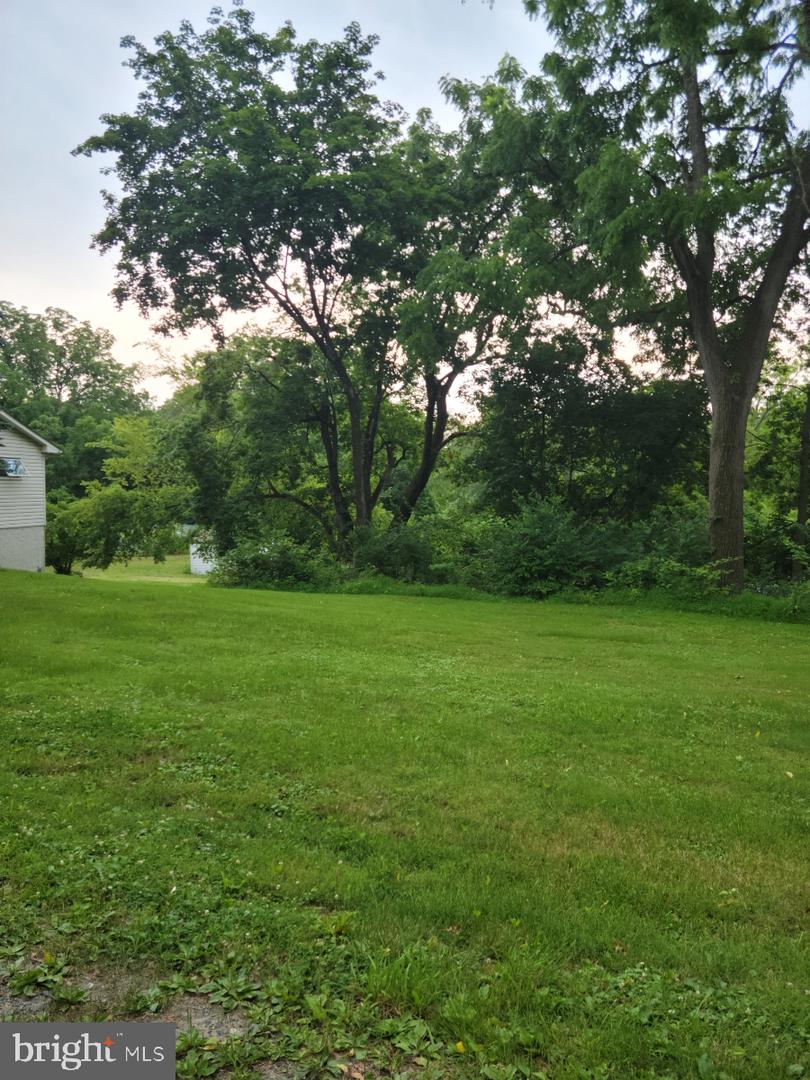 2617 County Line Rd Property Photo 4