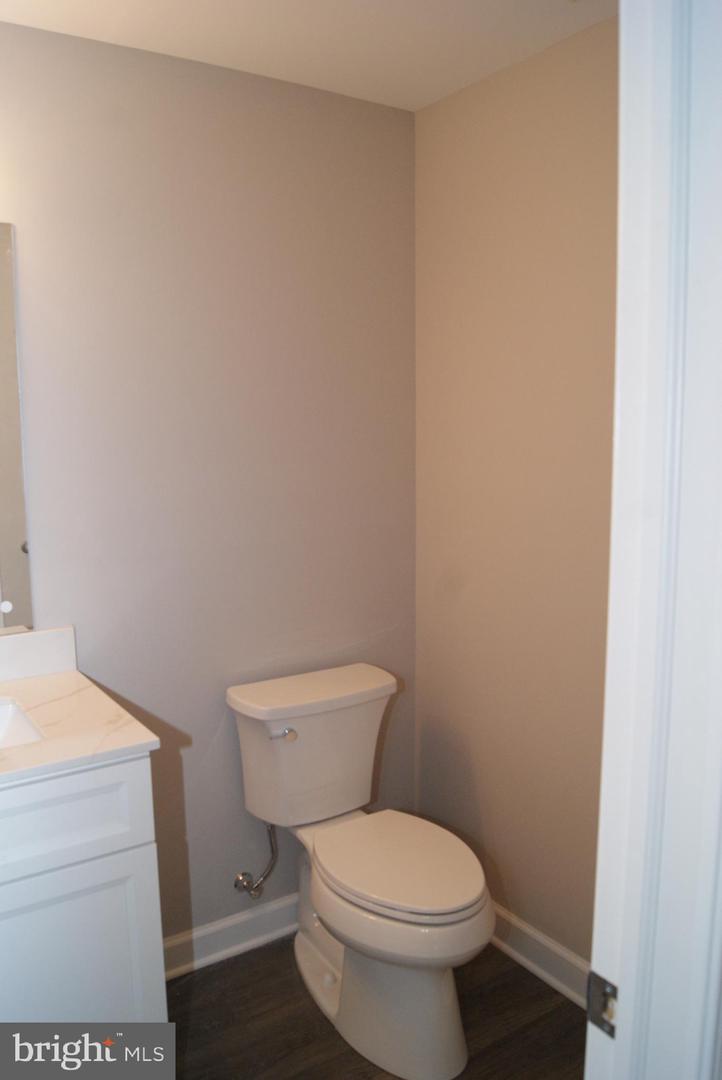 3702 Nichol St Property Photo 12