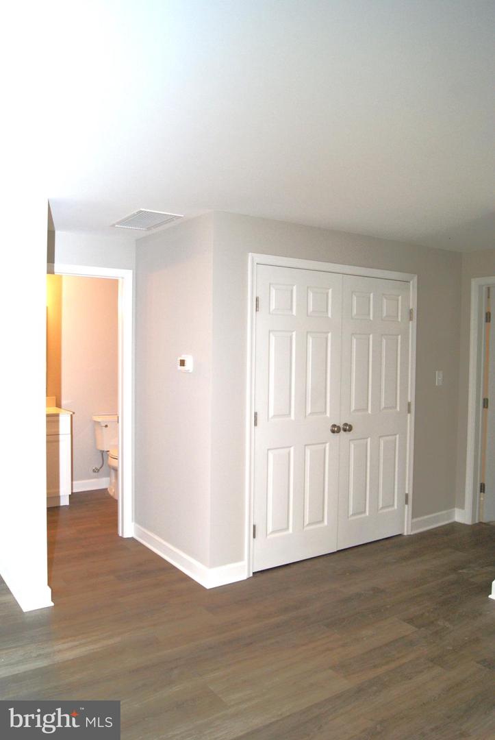 3702 Nichol St Property Photo 15