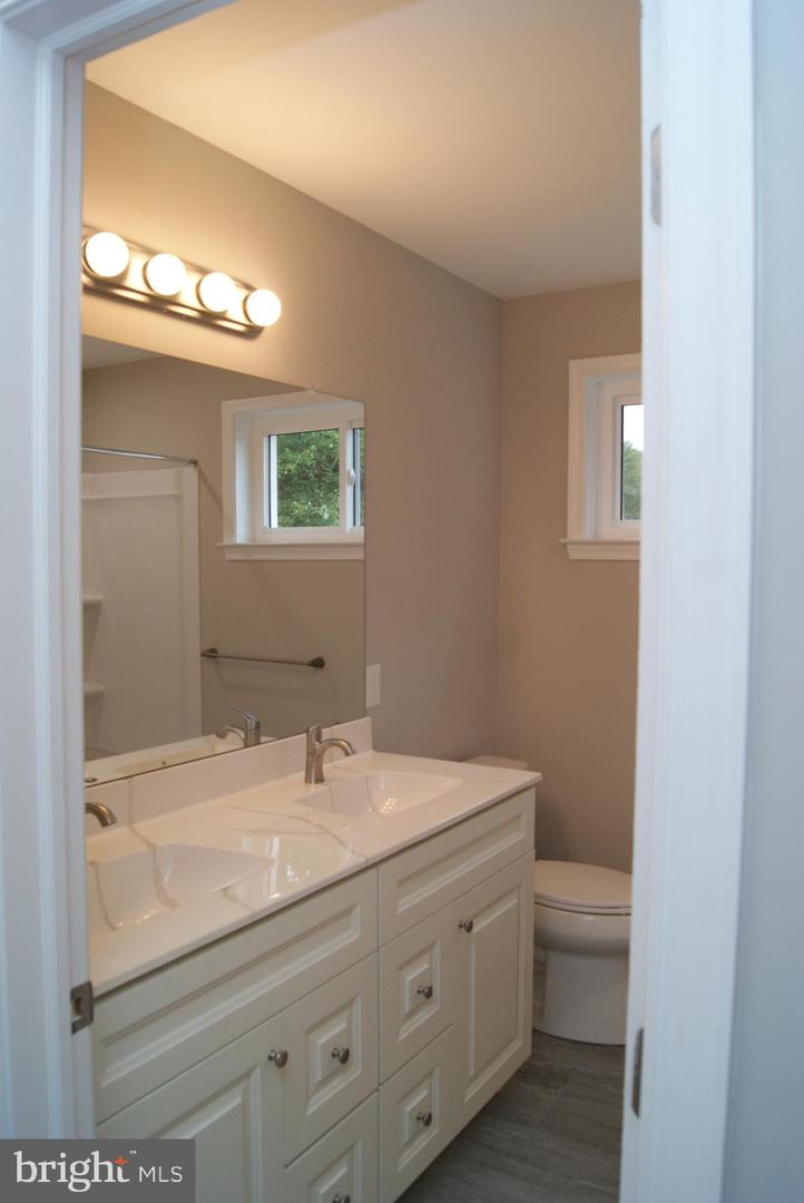 3702 Nichol St Property Photo 53