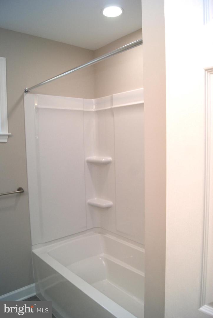 3702 Nichol St Property Photo 54