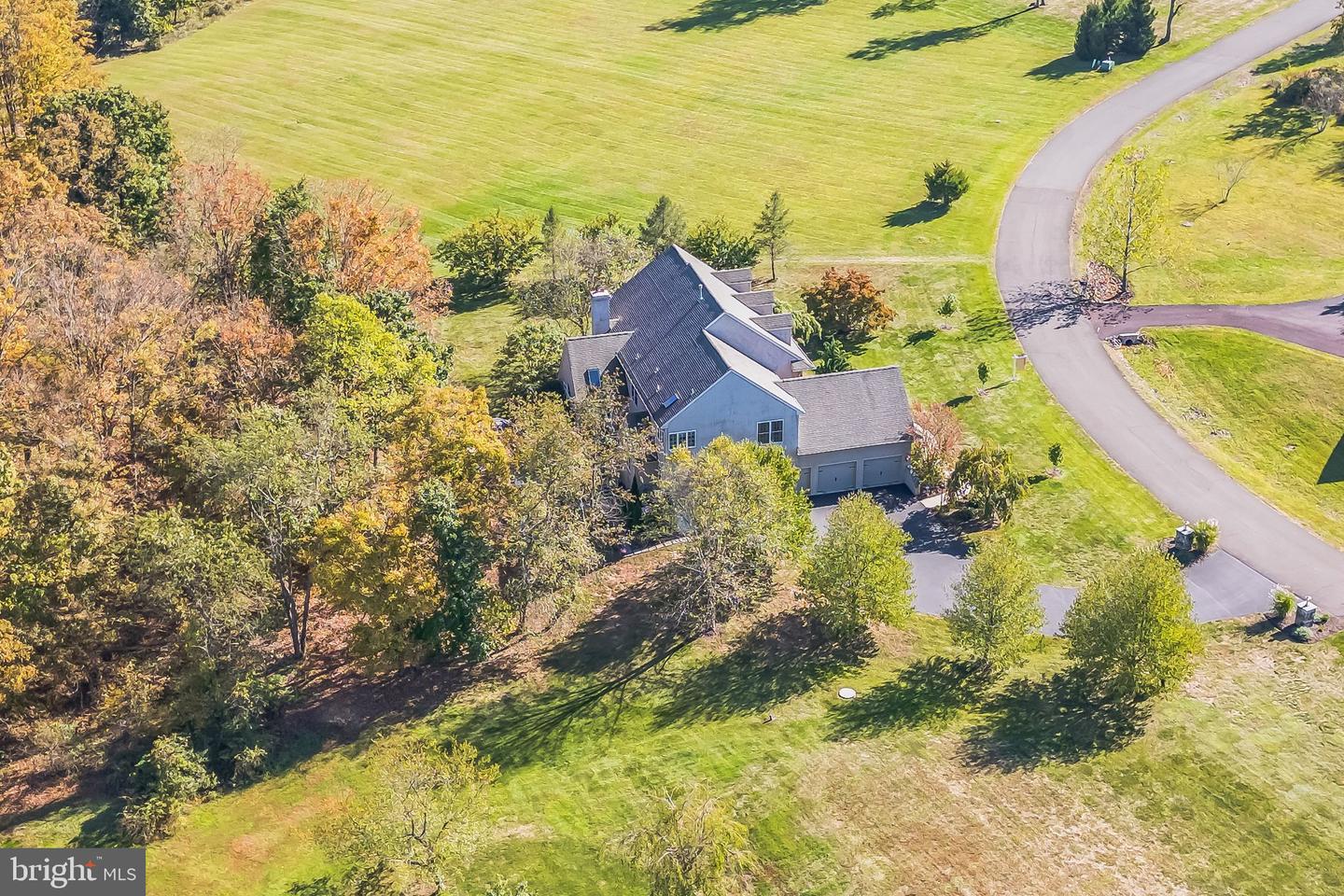 10 Erwinna Valley Way Property Photo 9