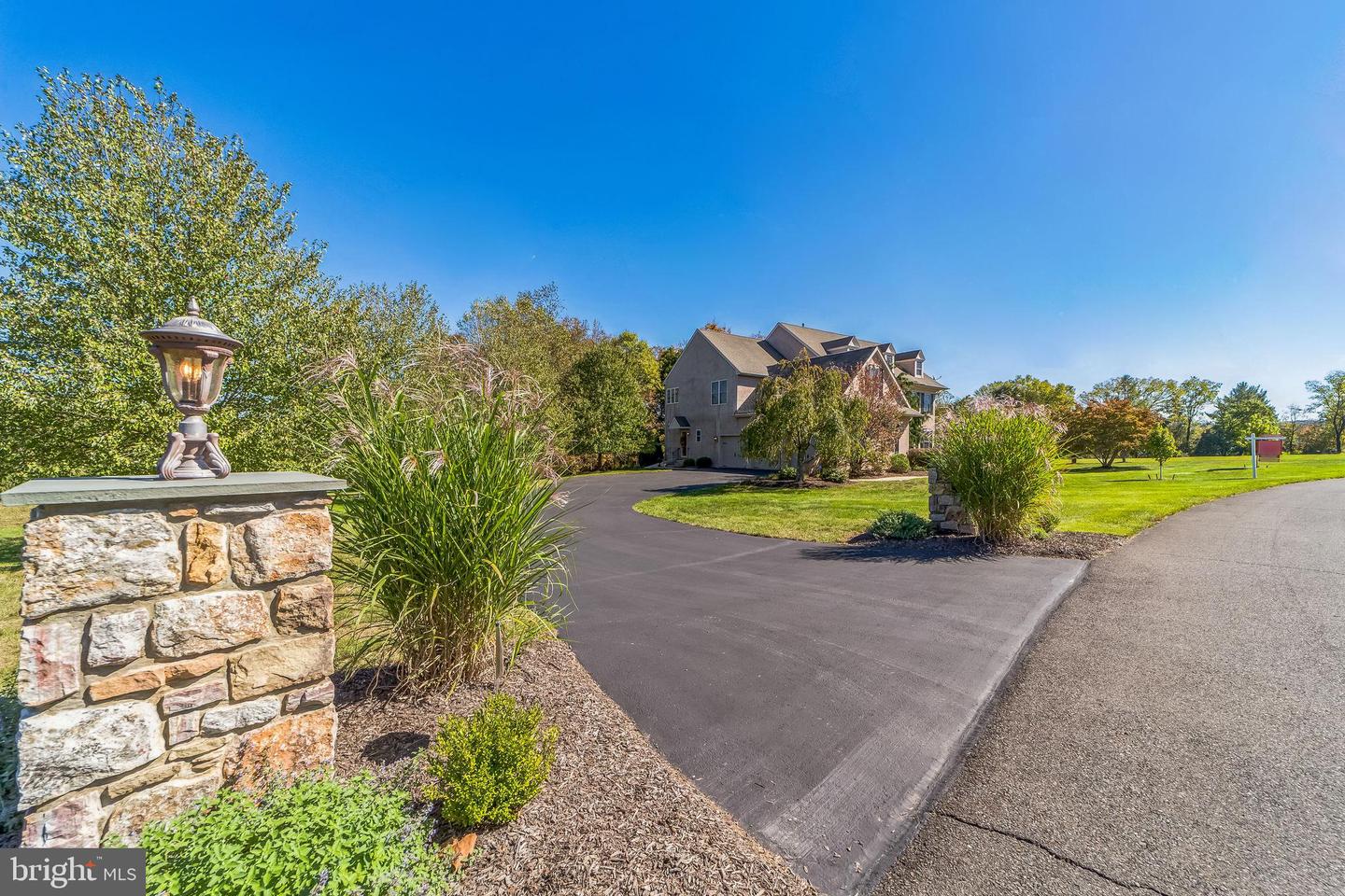 10 Erwinna Valley Way Property Photo 17