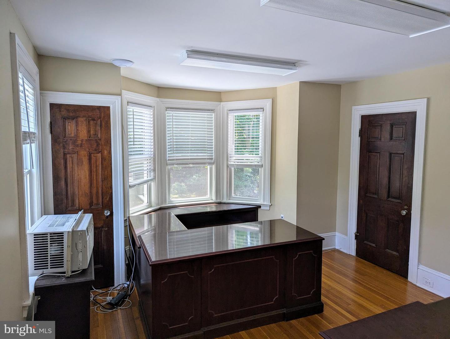 344 S Bellevue Ave Property Photo 11