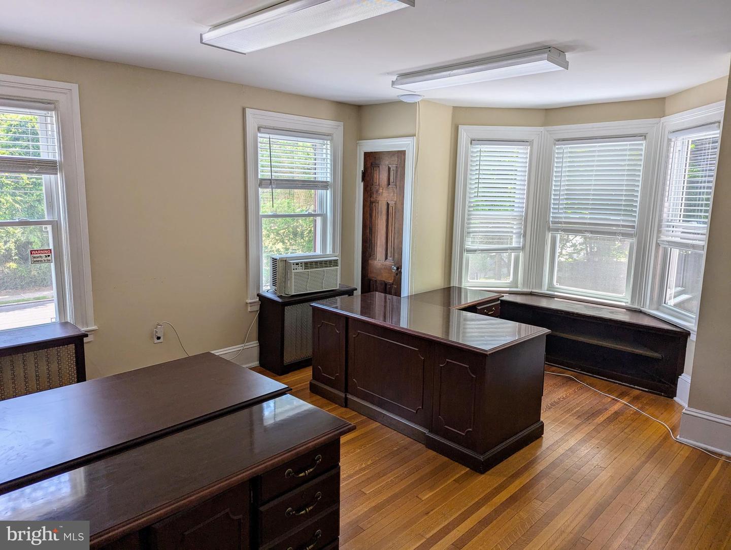 344 S Bellevue Ave Property Photo 13