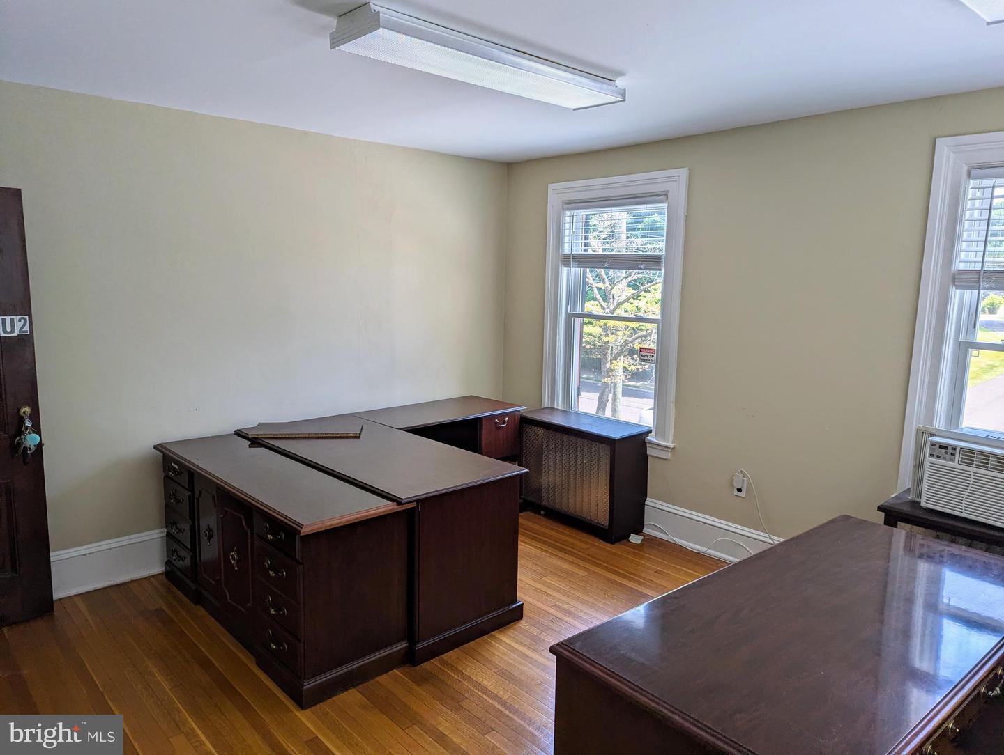 344 S Bellevue Ave Property Photo 17