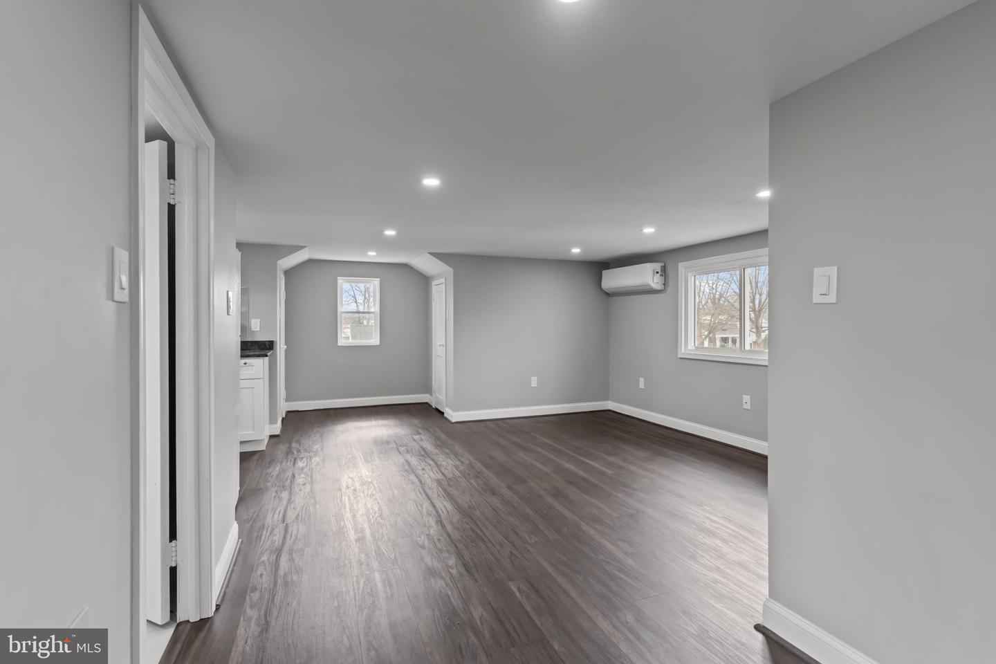 6 Fillmore St Property Photo 18