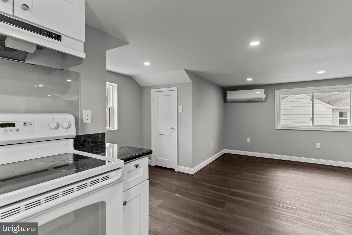 6 Fillmore St Property Photo 21