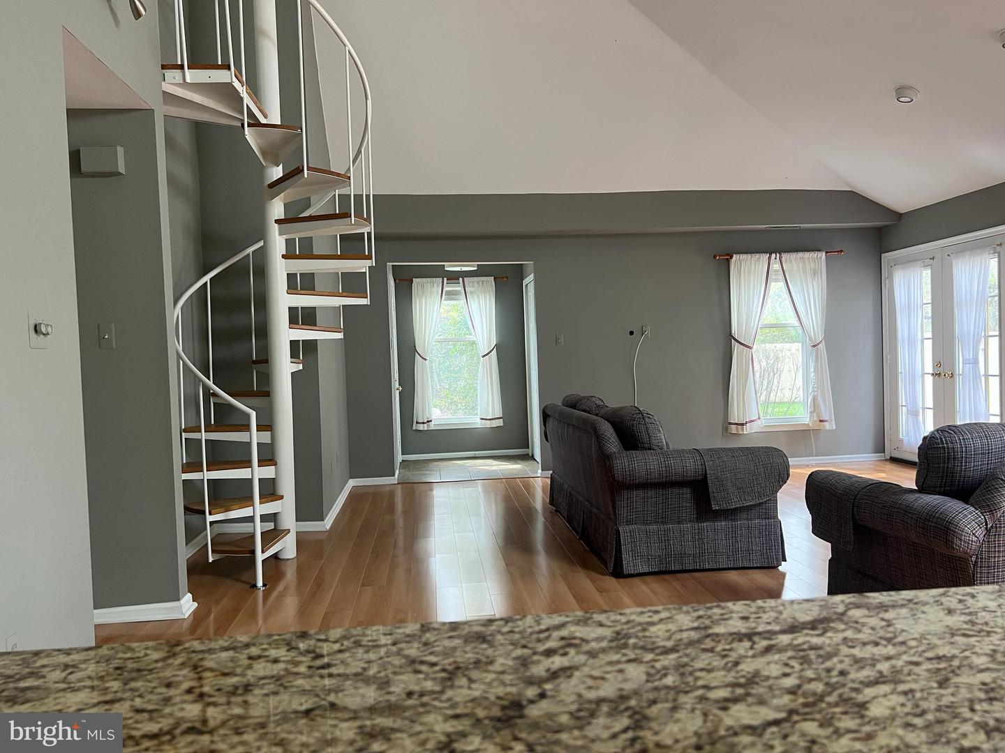 1572 Bud Ln Property Photo 8