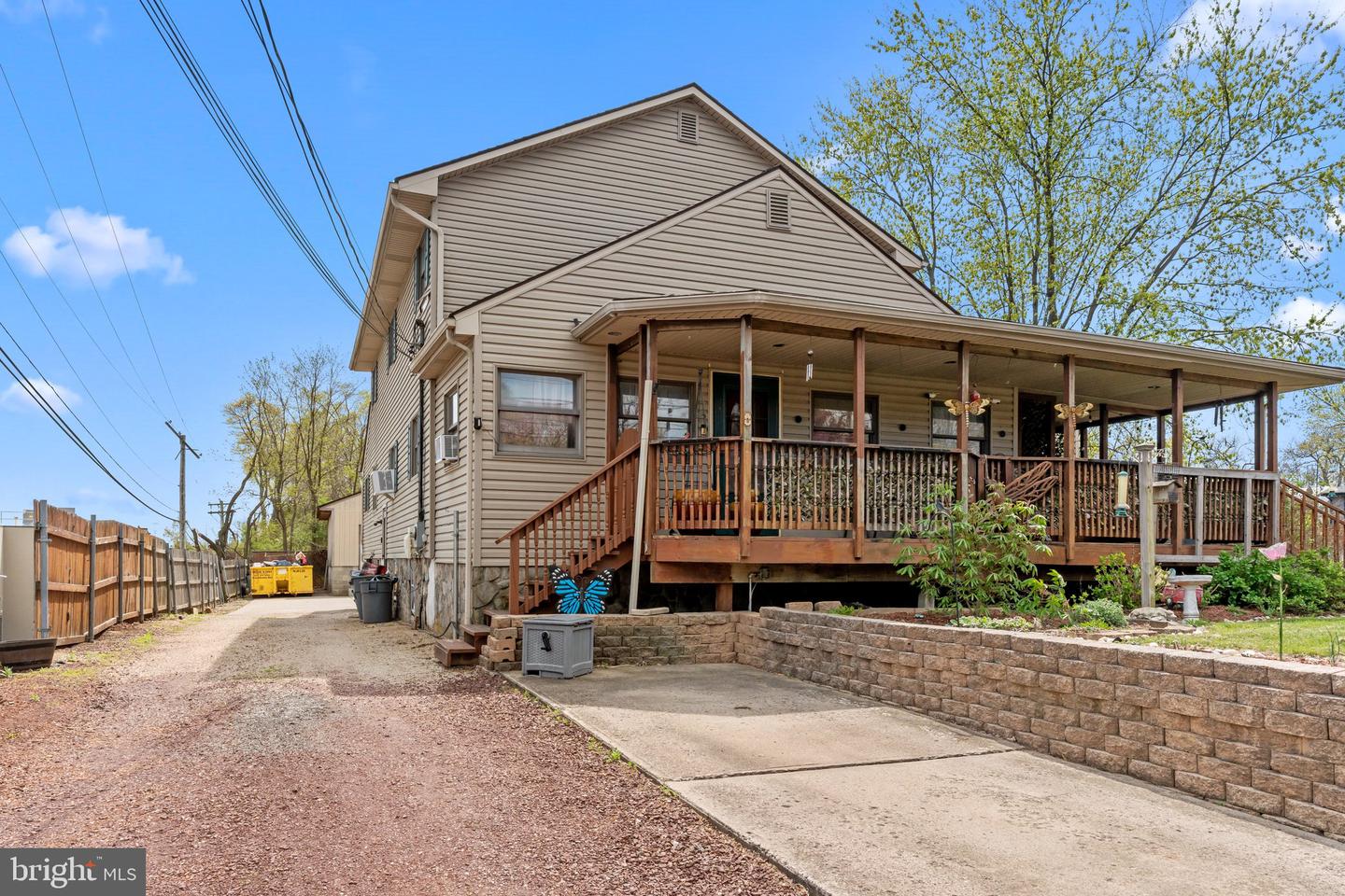 670 Lincoln Hwy Property Photo 2
