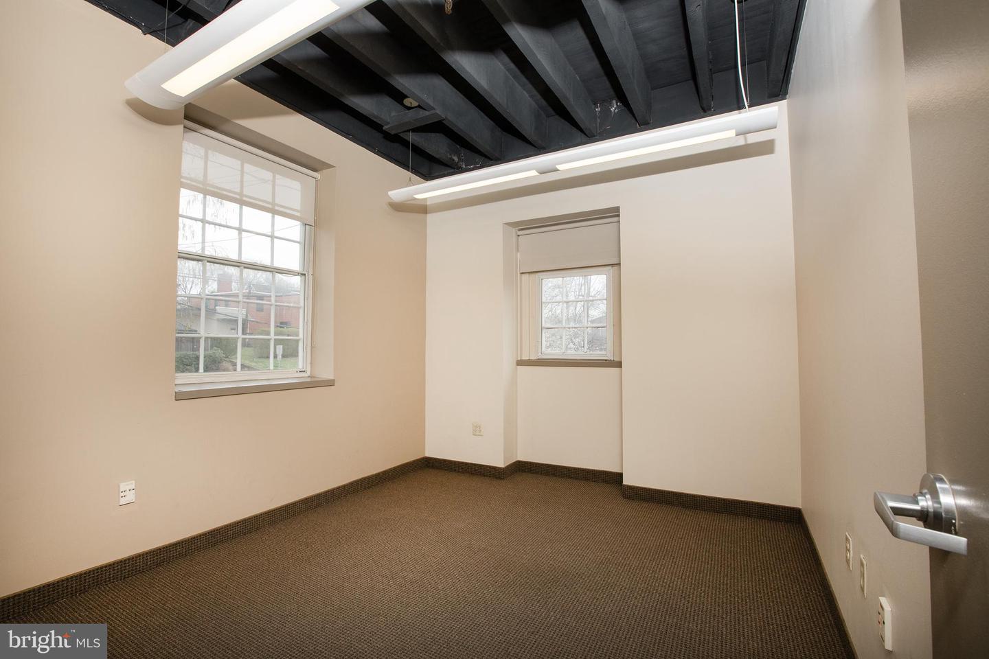100 S Main St #201 Property Photo 10