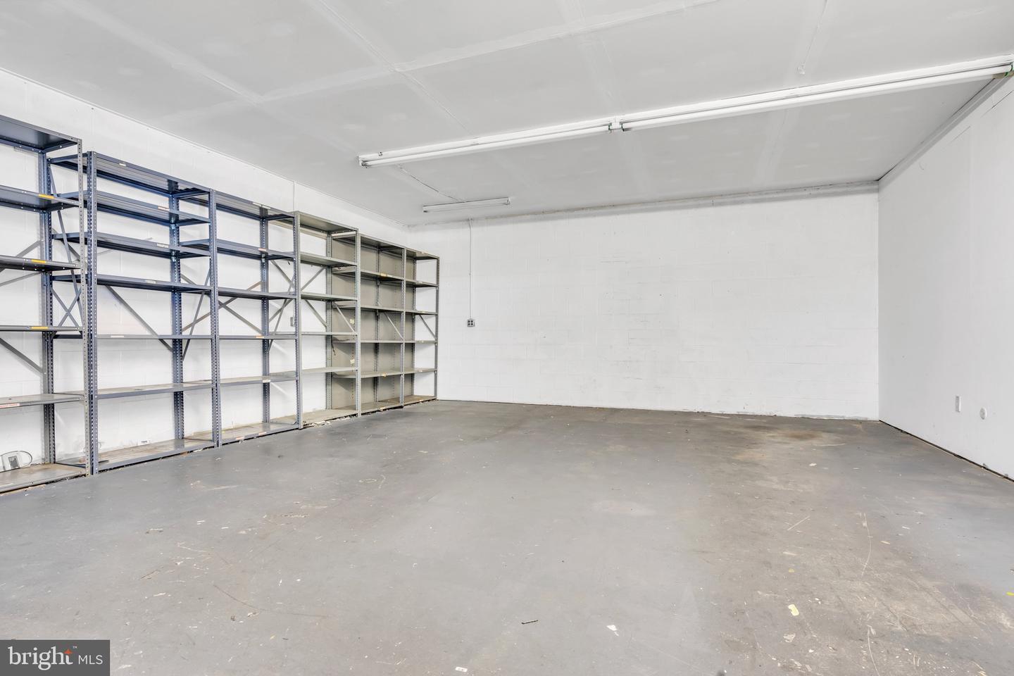 365 W Street Rd Property Photo 10
