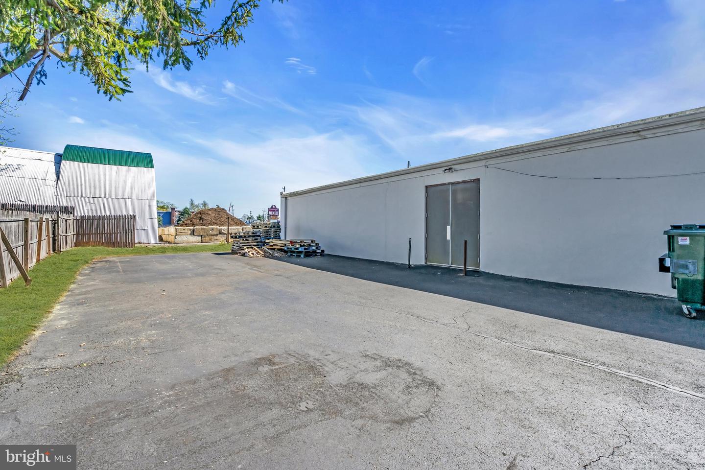 365 W Street Rd Property Photo 14