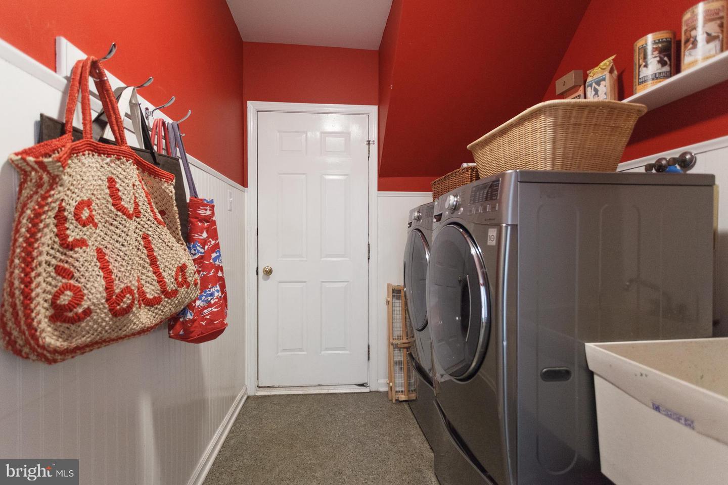 2051 Dawn Ln Property Photo 11