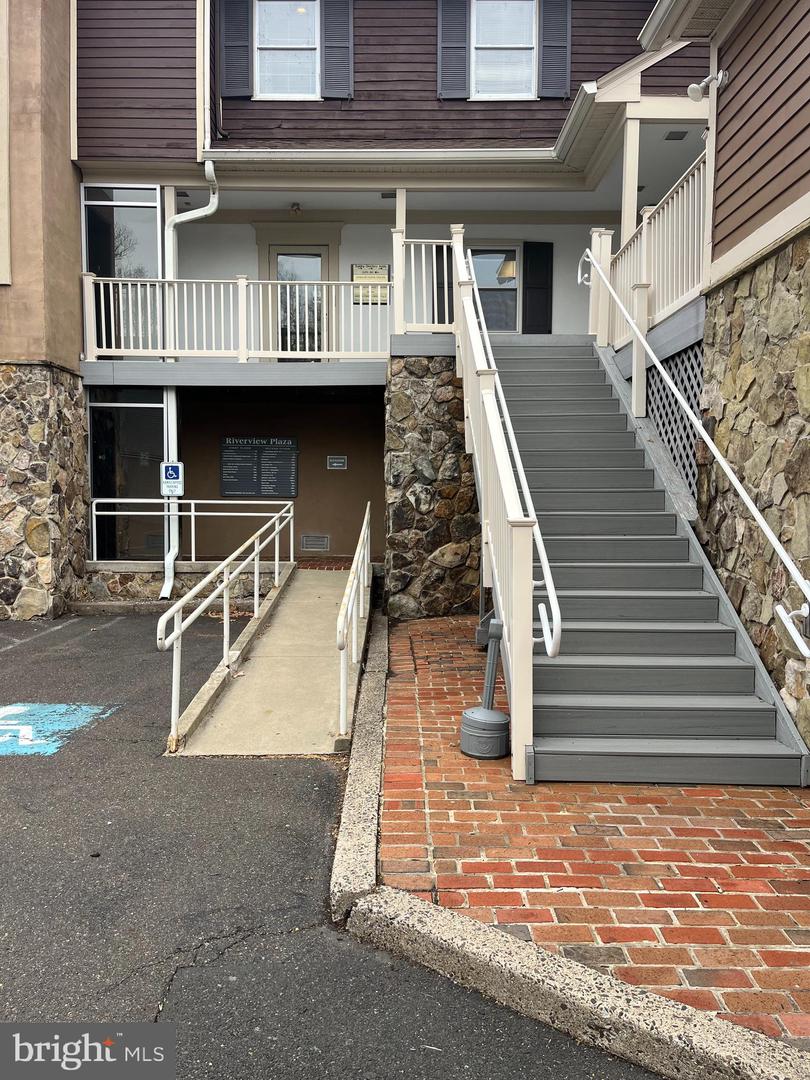33 S Delaware Ave #204a Property Photo 11