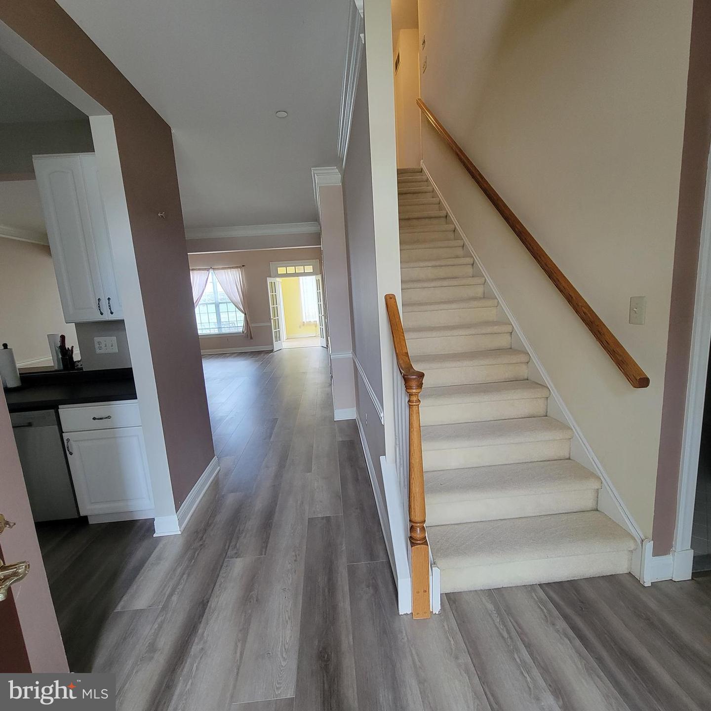 155 Dorchester Dr Property Photo 2