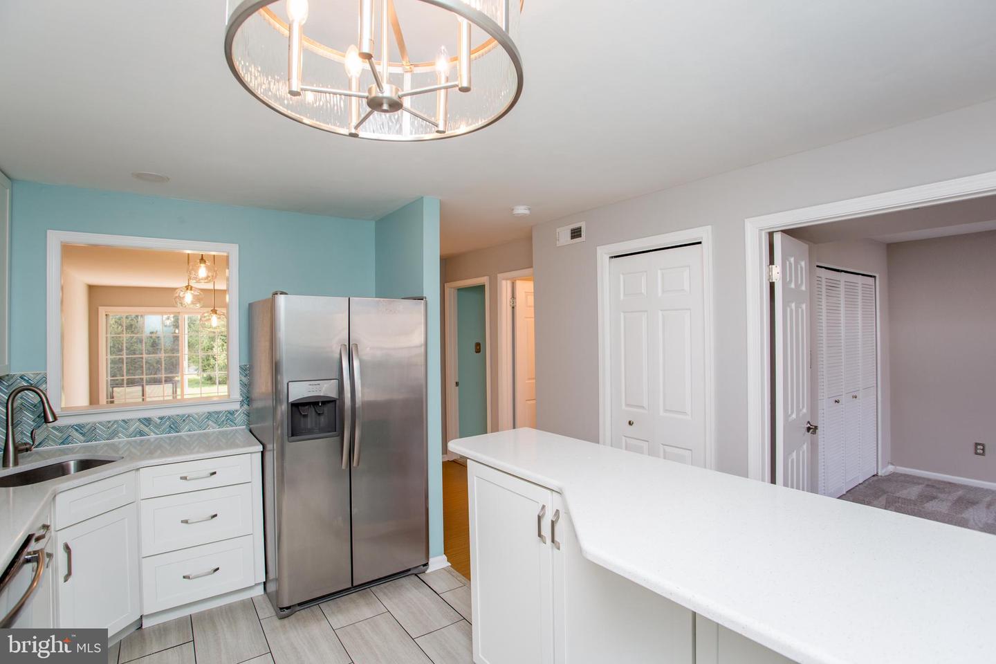 22014 Beacon Hill Dr Property Photo 11