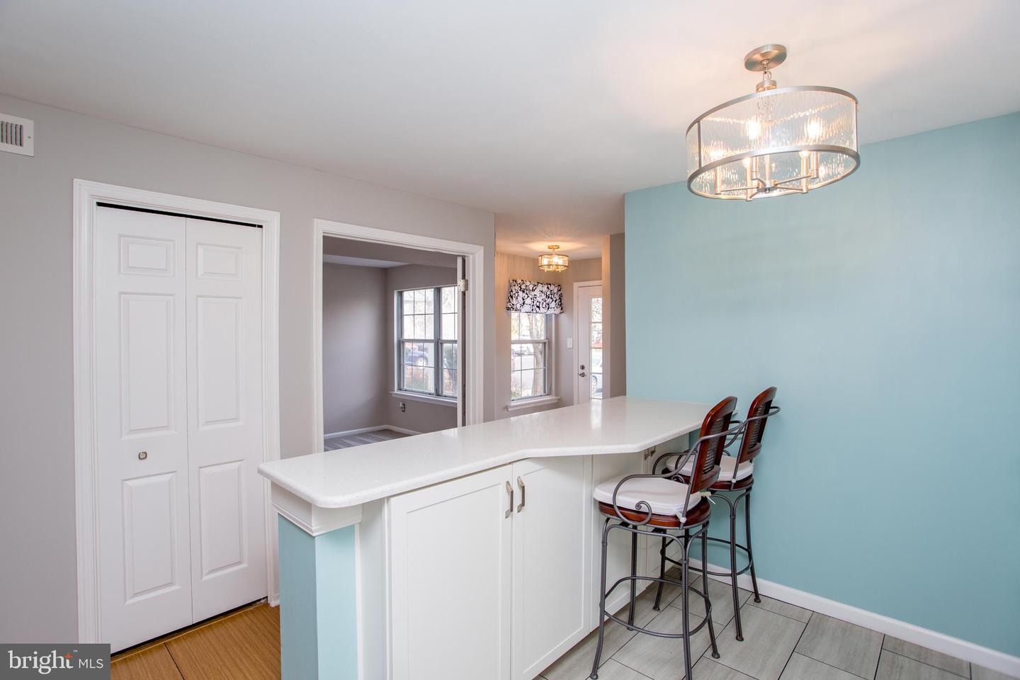 22014 Beacon Hill Dr Property Photo 12