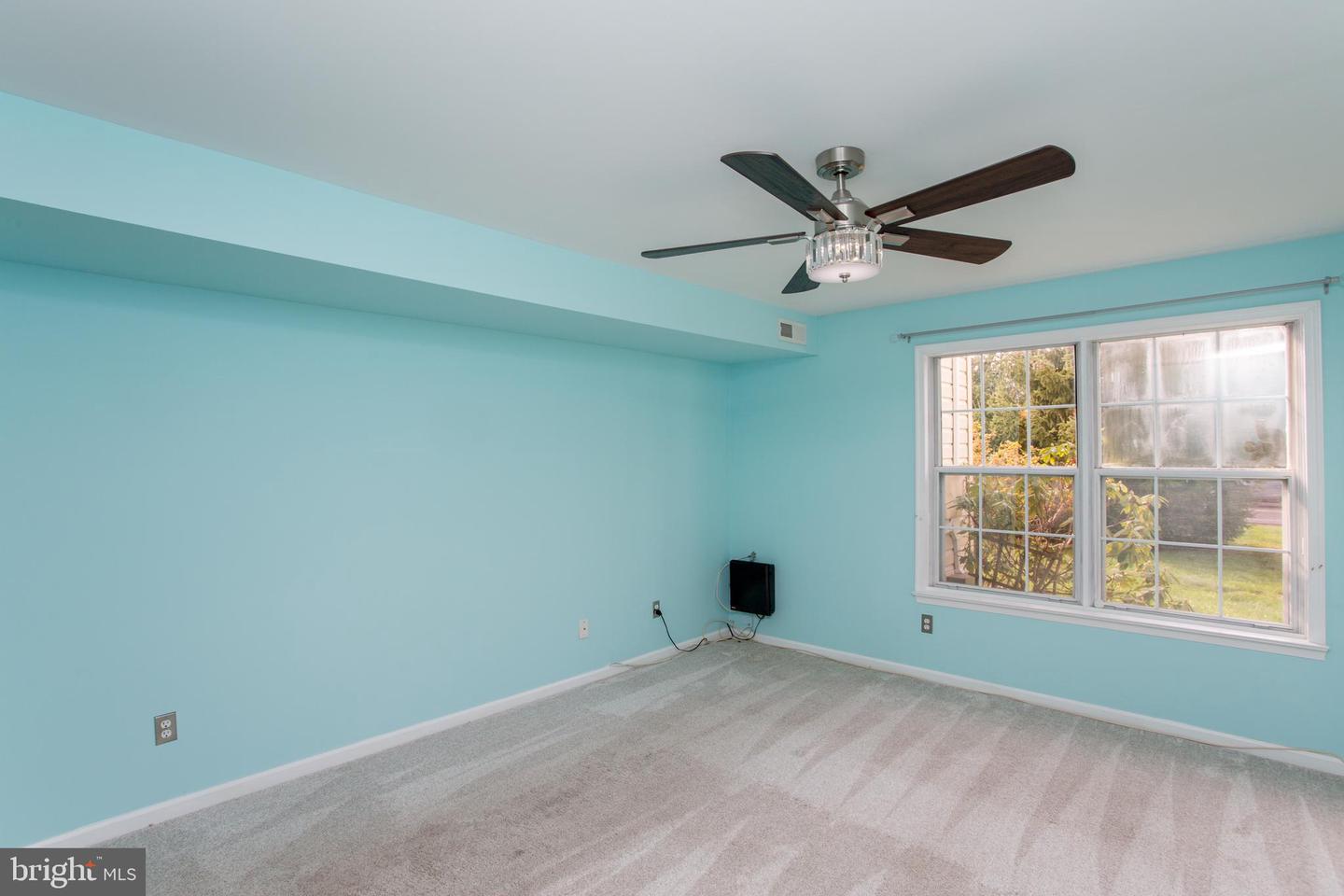 22014 Beacon Hill Dr Property Photo 28