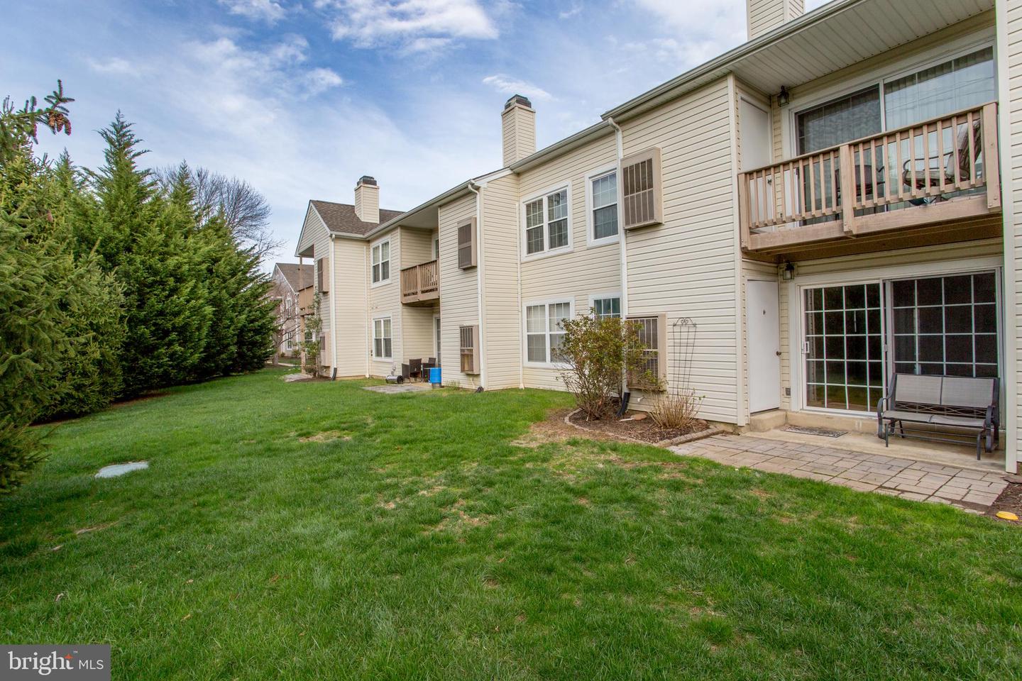 22014 Beacon Hill Dr Property Photo 45