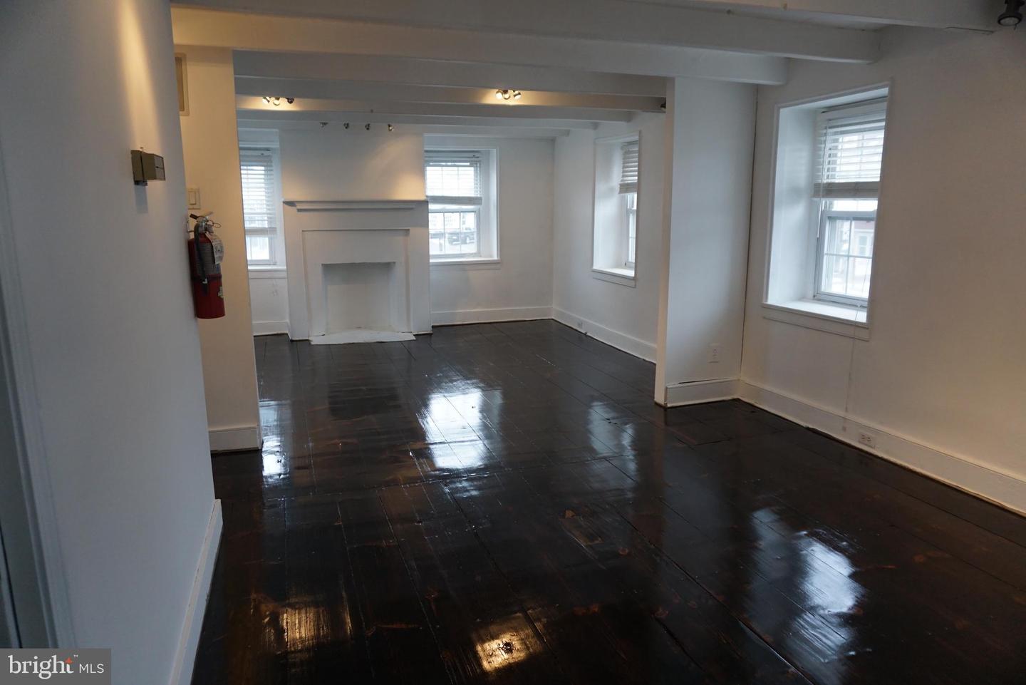 13 W. Butler Ave Property Photo 8