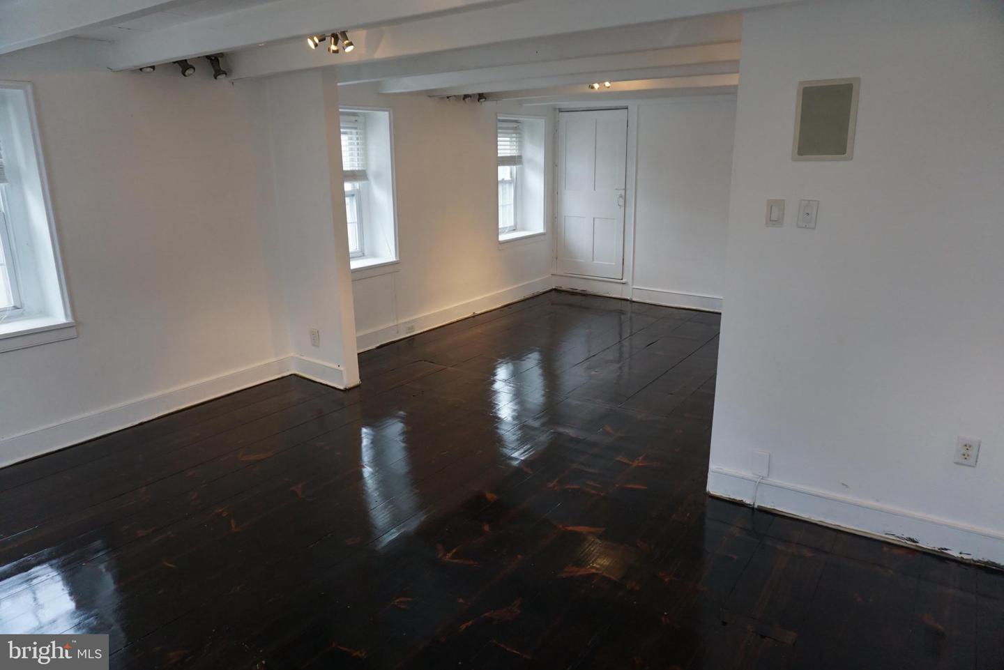13 W. Butler Ave Property Photo 9