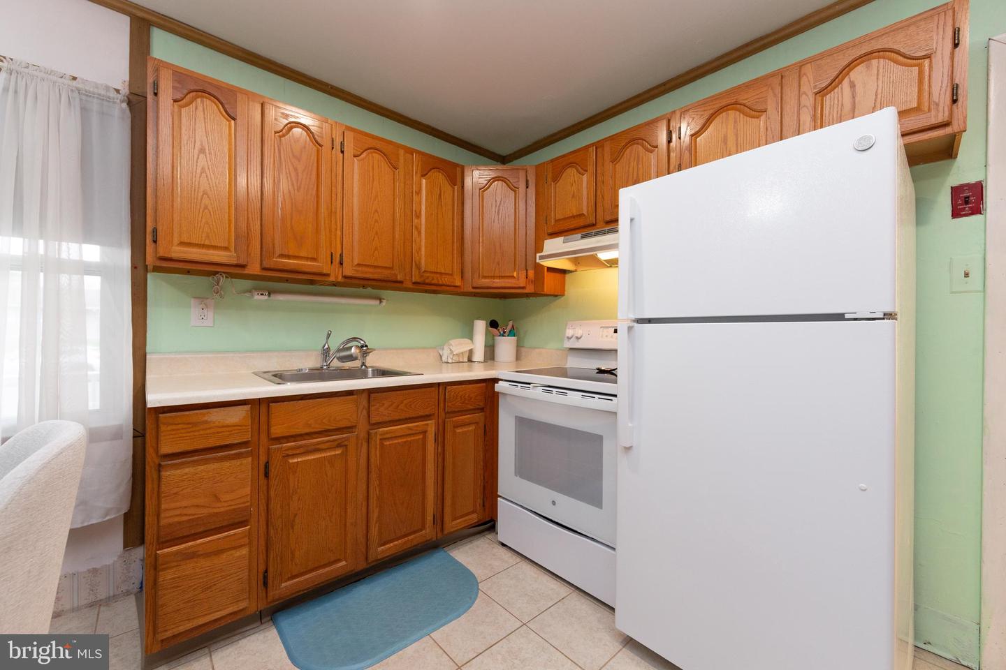 309 Oaktree Dr Property Photo 9