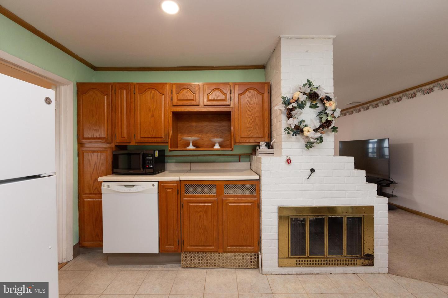 309 Oaktree Dr Property Photo 10
