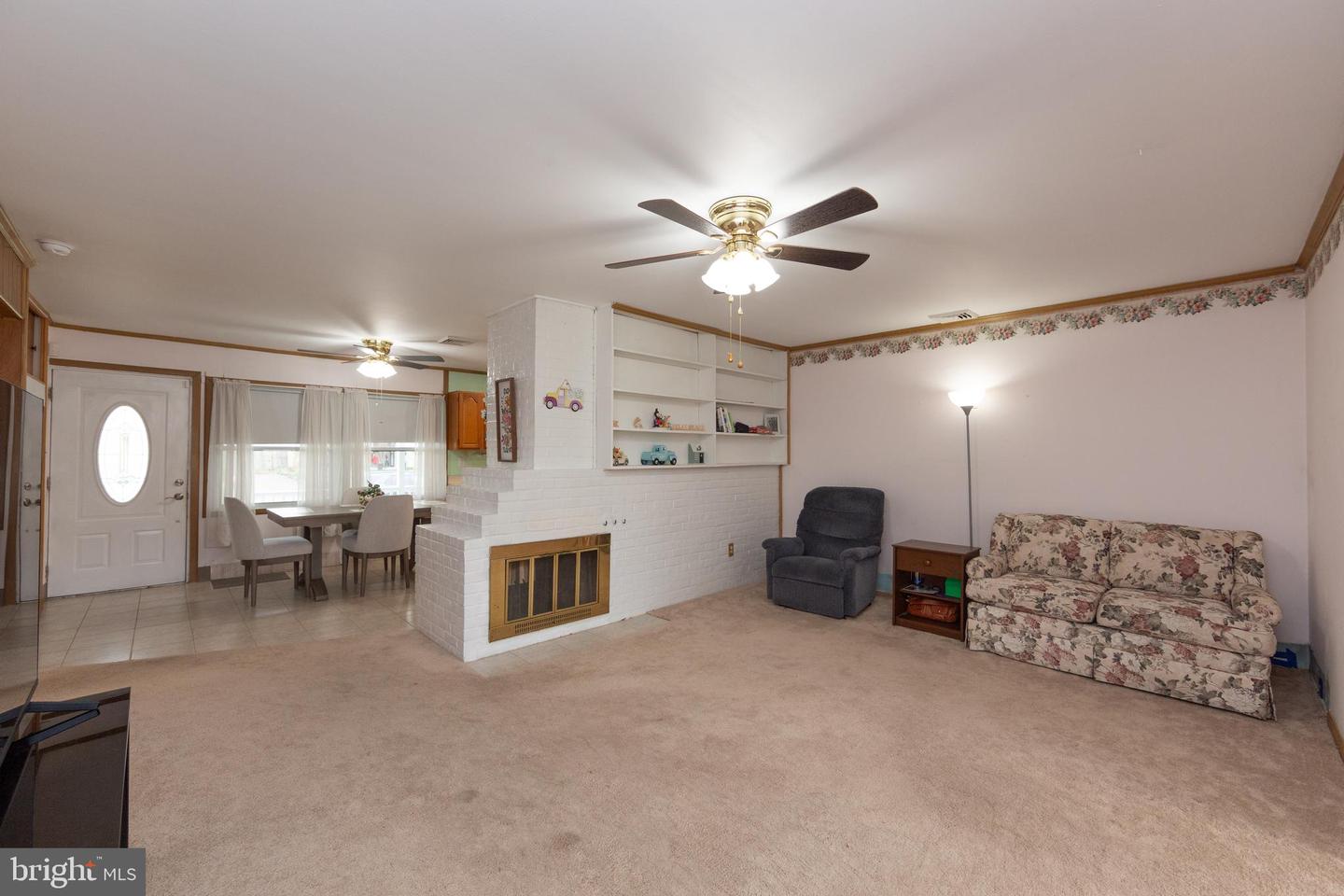 309 Oaktree Dr Property Photo 12