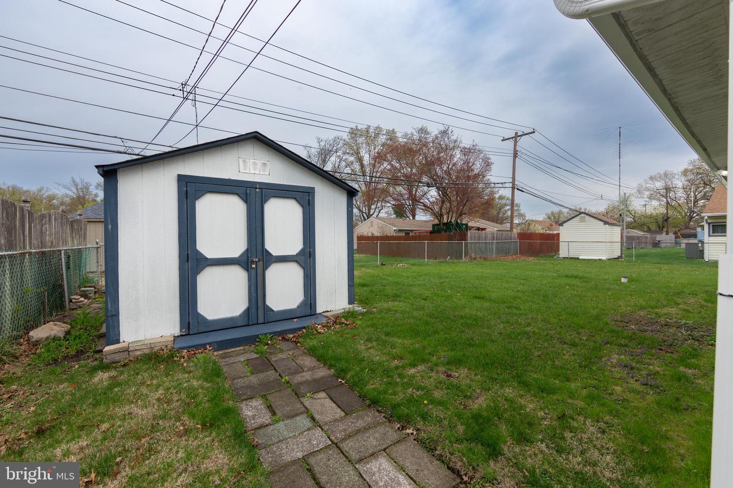 309 Oaktree Dr Property Photo 28