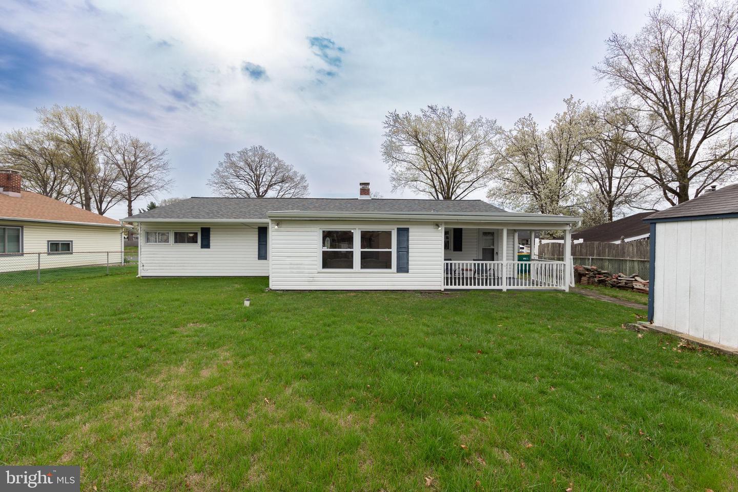 309 Oaktree Dr Property Photo 32