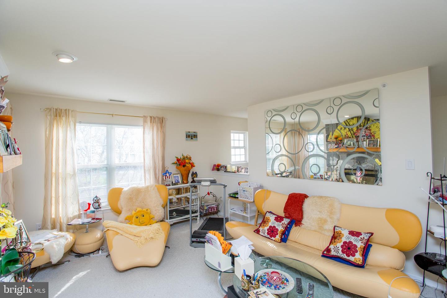 1108 Julian Dr W #w Property Photo 12